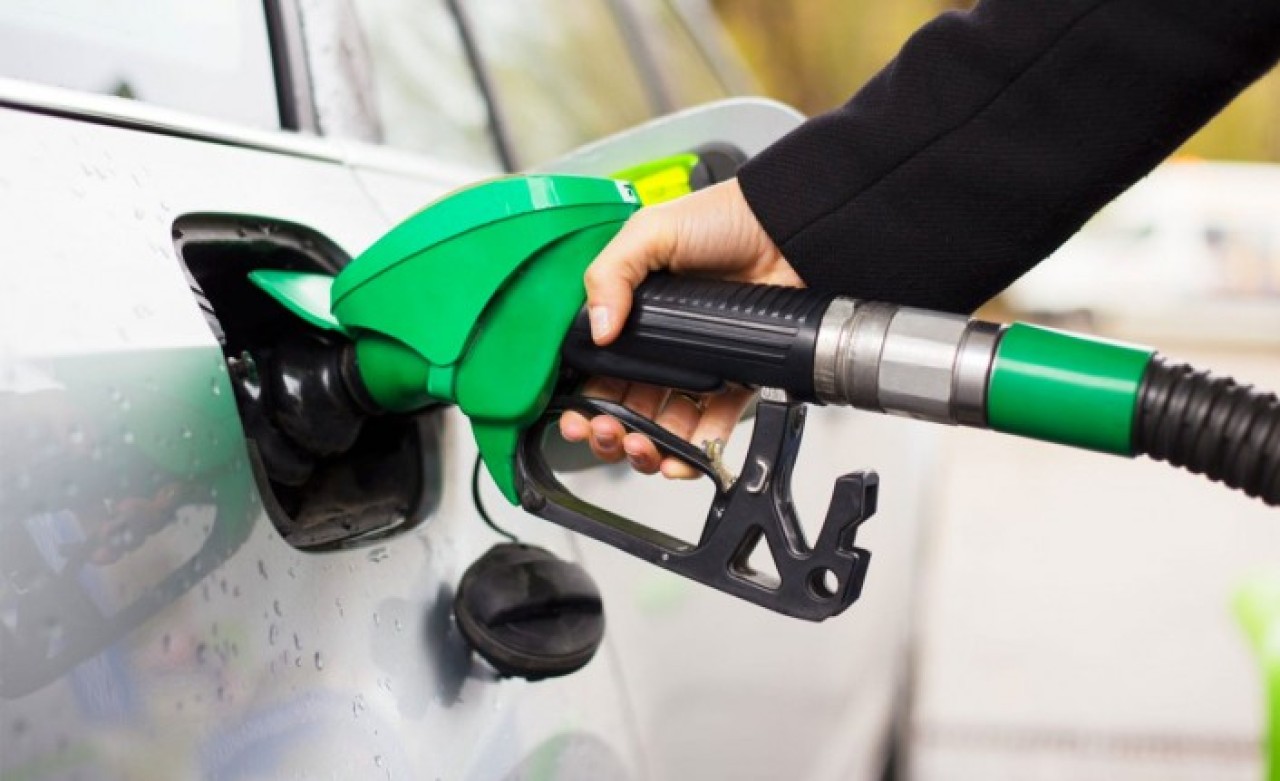 Üst üste gelen zamların ardından bu kez güzel haber: Benzine indirim geliyor!