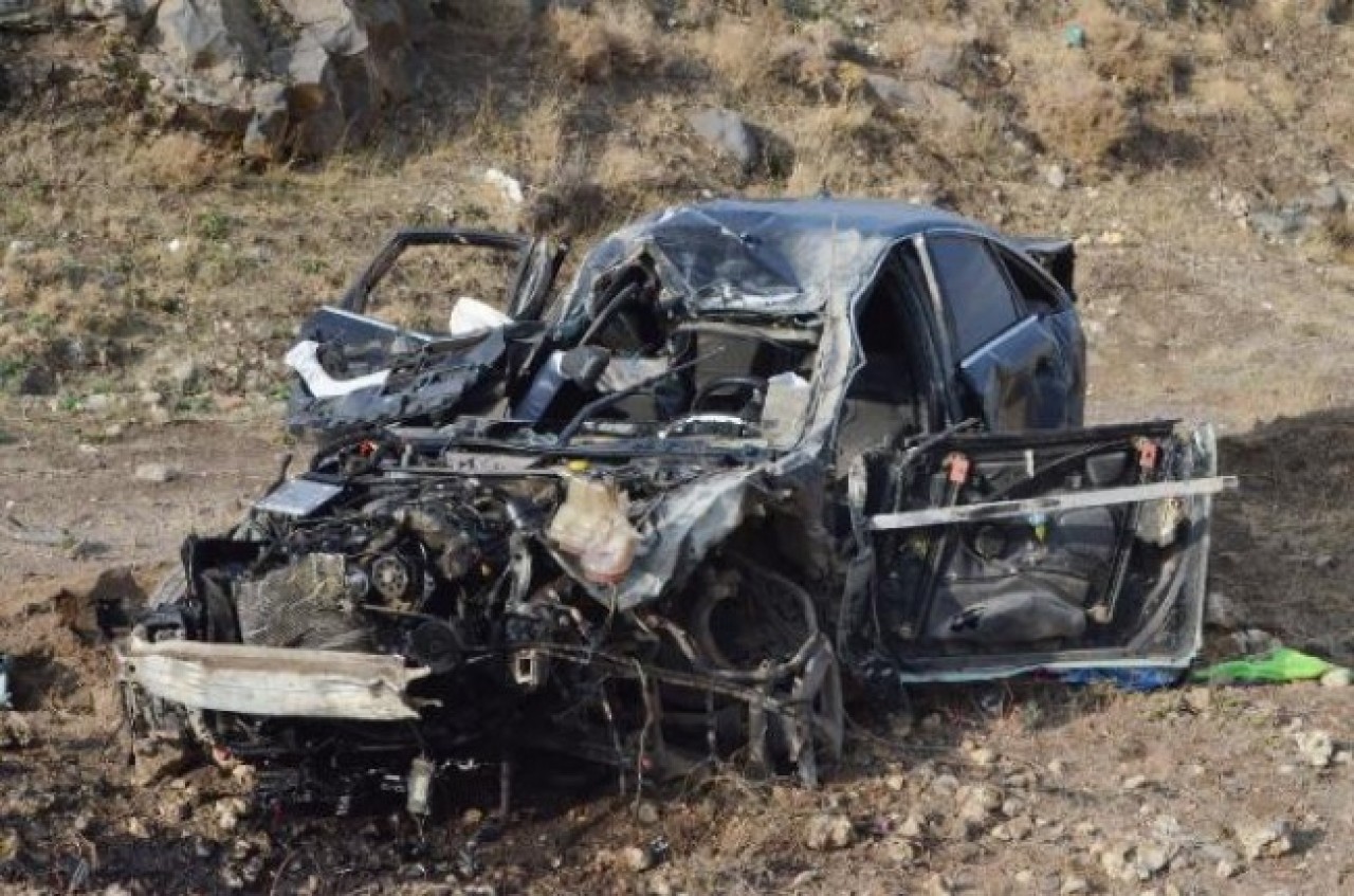 Aksaray'da Hollanda plakalı aracın feci kazası: Nazlı Şahin öldü,  Ahmet Yağdı ve Mustafa Yıldırım yaralandı