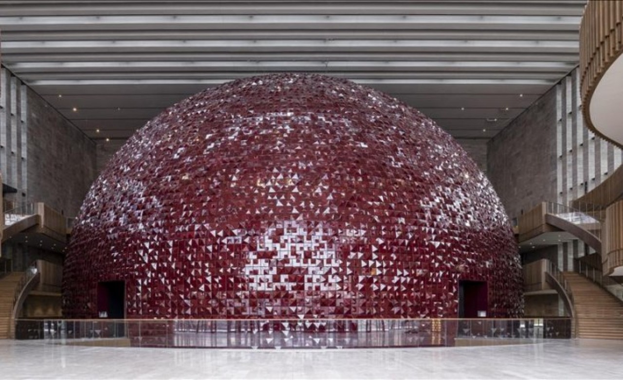 Atatürk Kültür Merkezi'nin kalbine Kaleseramik imzası