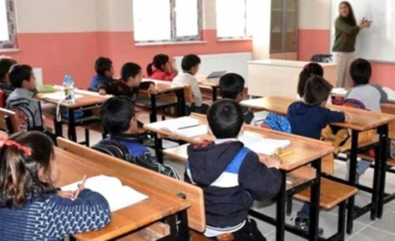 Bakan Koca'dan 'okullar kapanabilir' iddiasına yanıt