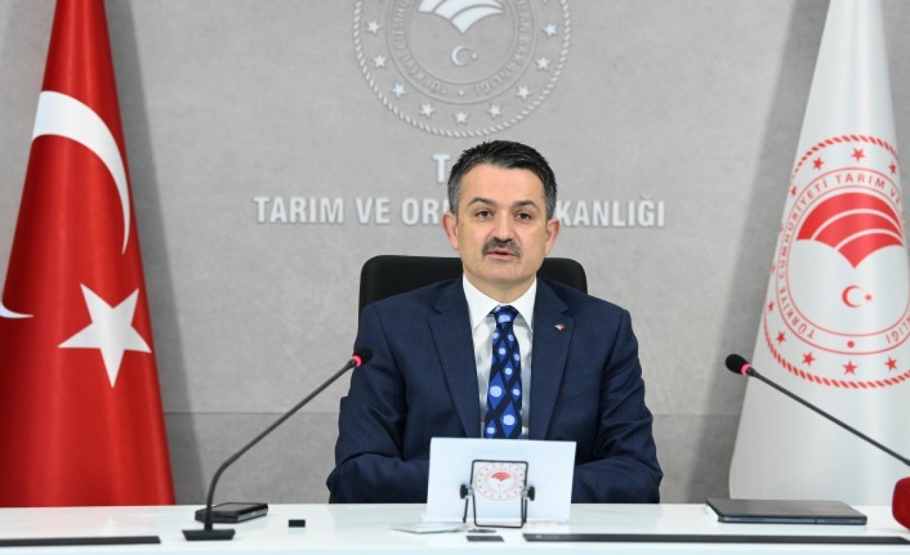 Bakan Pakdemirli'den tarım ve orman il müdürlerine "saha" talimatı