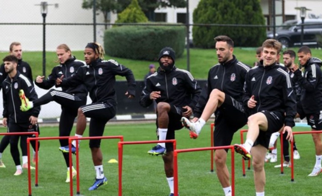 Beşiktaş'ın Alanyaspor kadrosu açıklandı: Sergen Yalçın'dan flaş karar,  3 ismi almadı