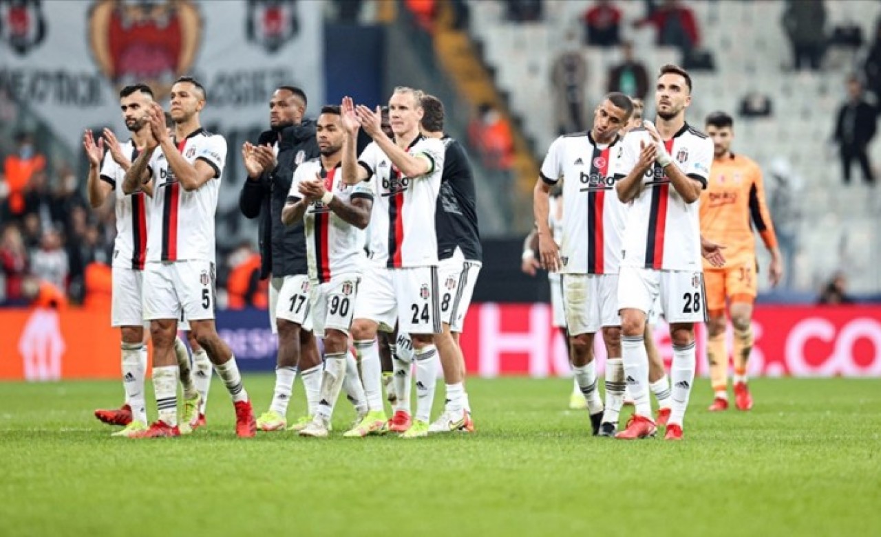 Beşiktaş,  Sporting Lizbon karşısında: Sergen Yalçın'dan ilk onbir için flaş karar