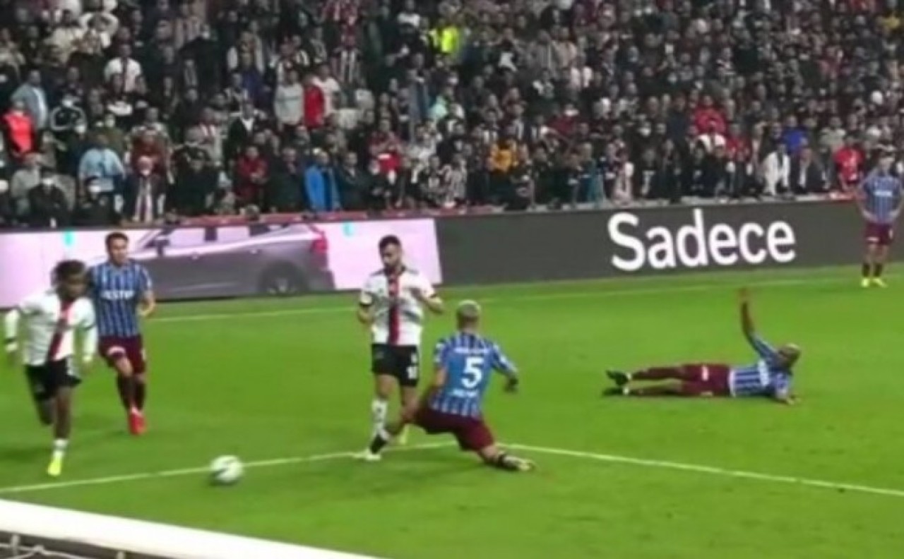 Deniz Çoban'dan Beşiktaş-Trabzonspor maçındaki penaltı tartışmasıyla ilgili flaş yorum