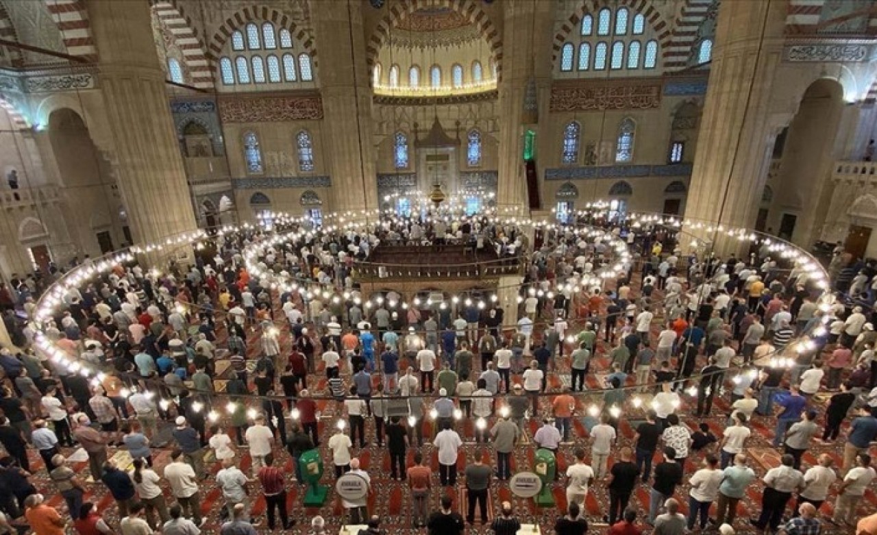 Diyanet'ten yeni namaz kararı