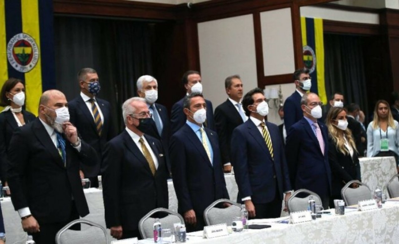 Fenerbahçe'nin borcu açıklandı: Bakın kaç milyar lira?