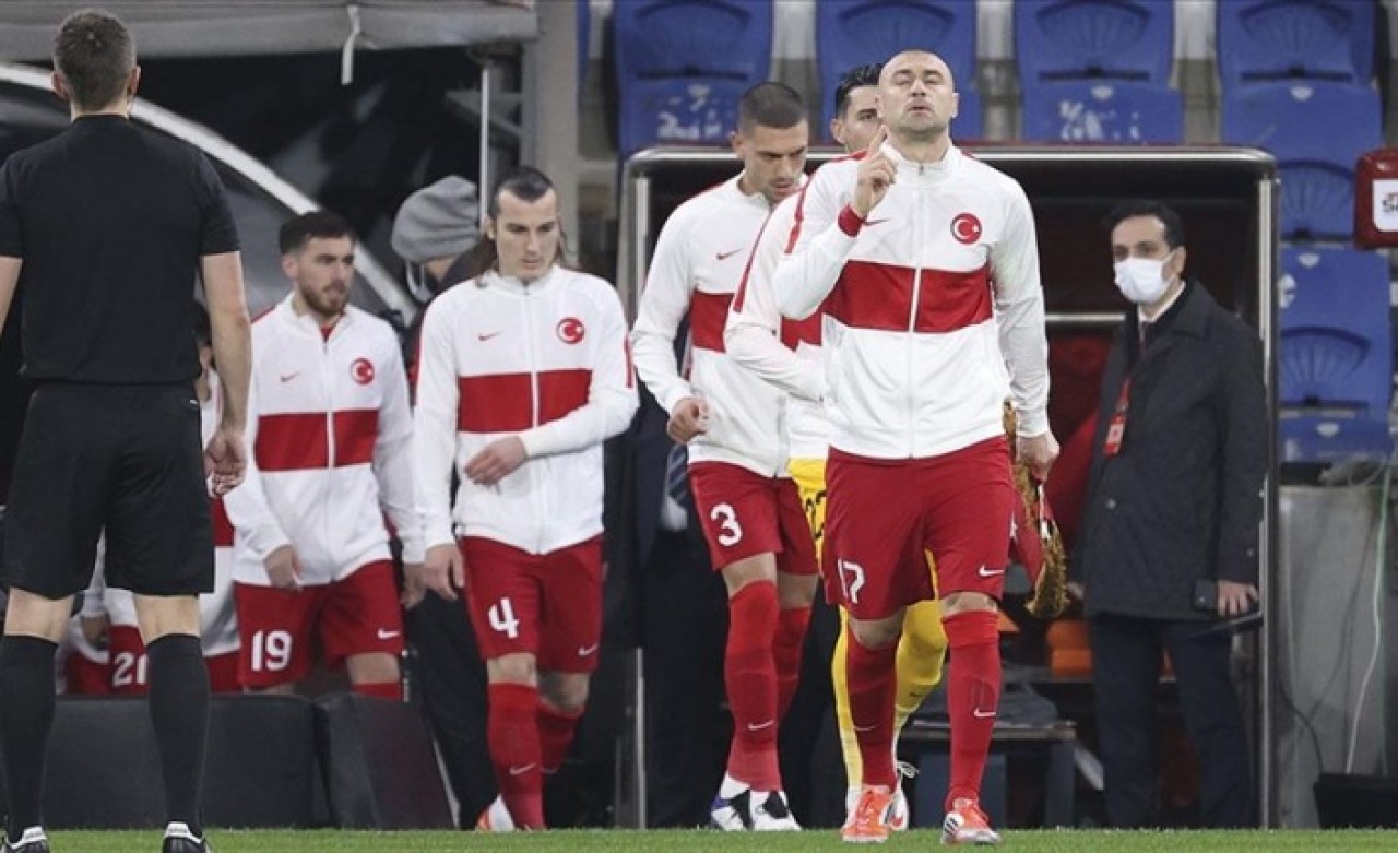 Kalbimiz santrada,  haydi çocuklar: Karadağ-Türkiye maçı saat kaçta,  hangi kanalda? A Milli Takım,  Dünya Kupası'na nasıl gider?