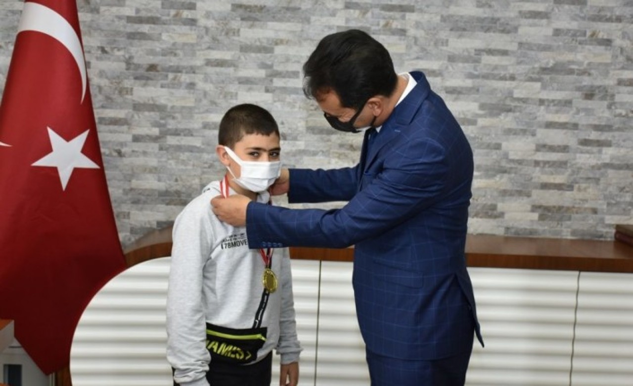 Karamanlı öğrenci Uluslararası Matematik Yarışması'nda dünya birincisi oldu