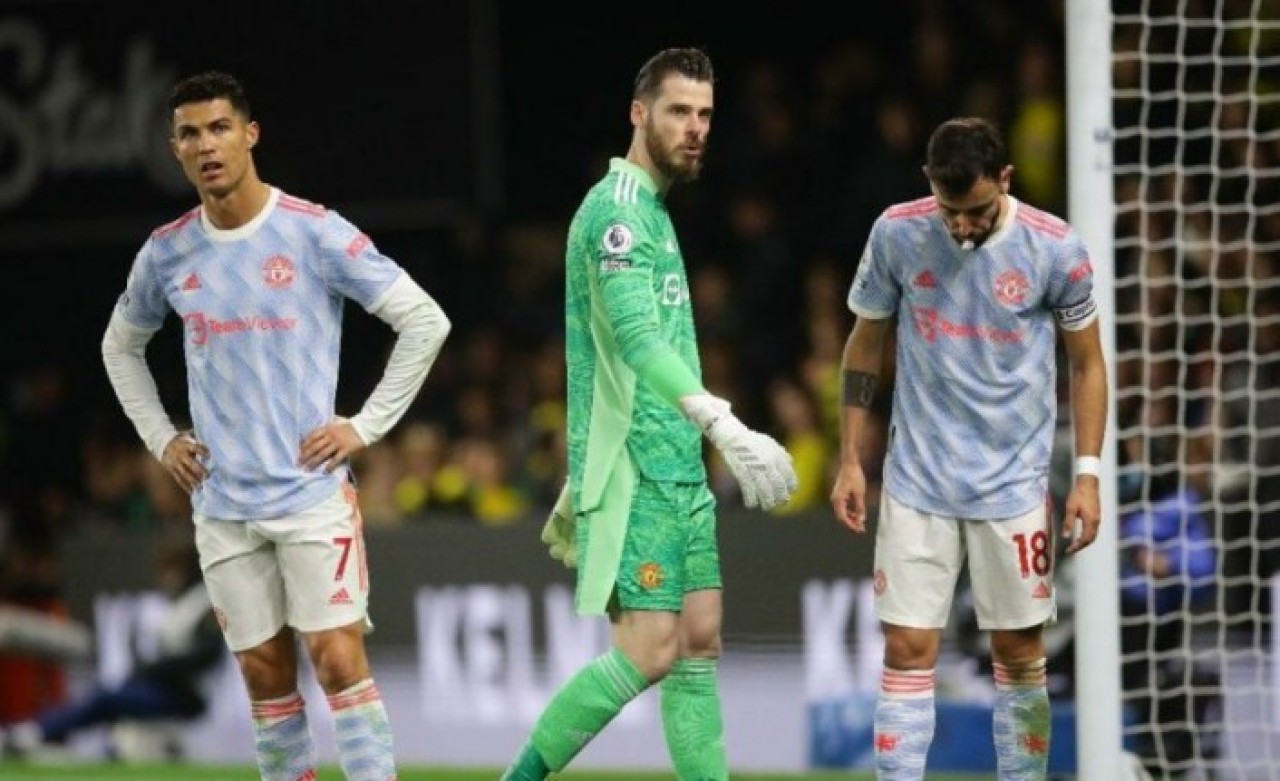 Manchester United'ı dağıttılar: Watford şoku!