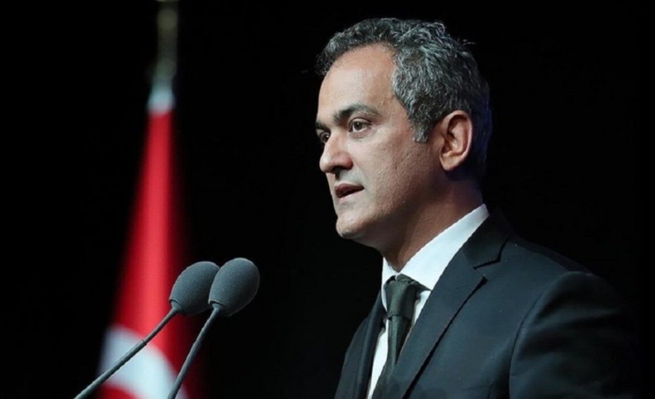 Milli Eğitim Bakanı Mahmut Özer'den flaş uzaktan eğitim açıklaması