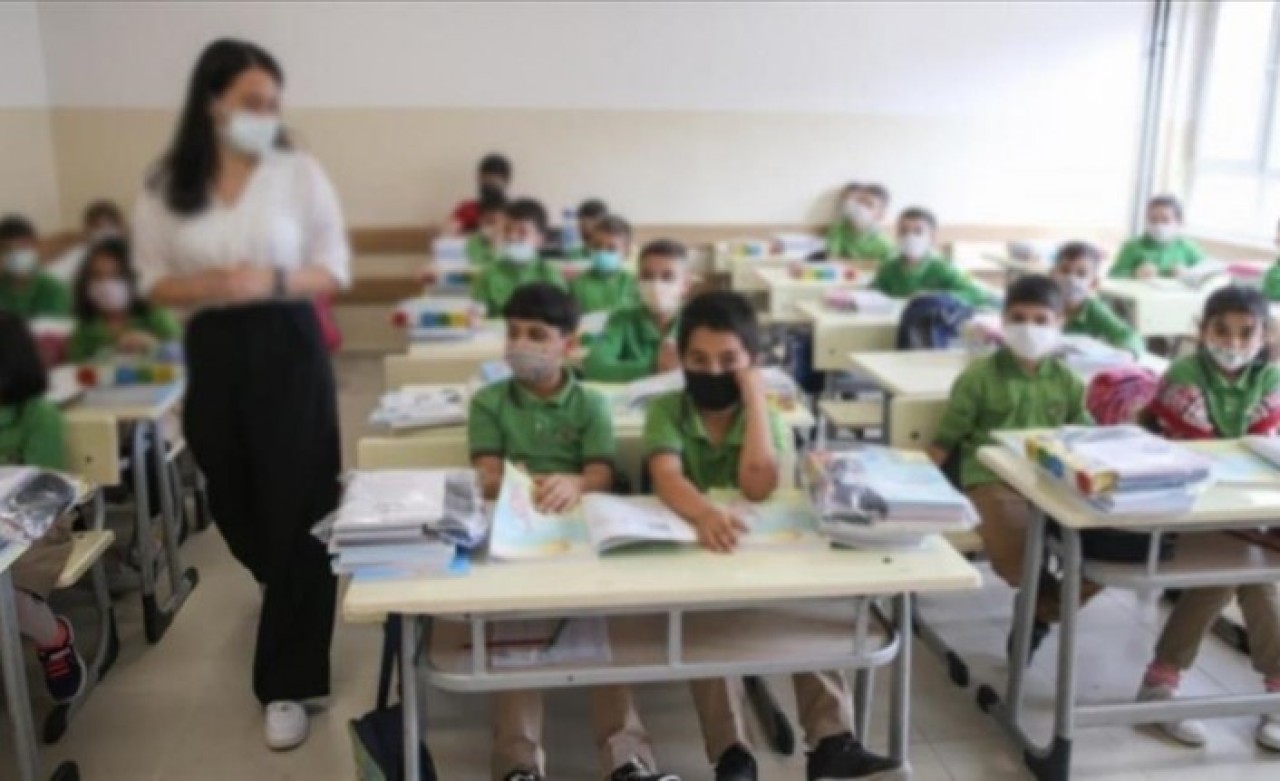 Milli Eğitim Bakanlığı'ndan uzaktan eğitim kararı: Tarihi de açıklandı