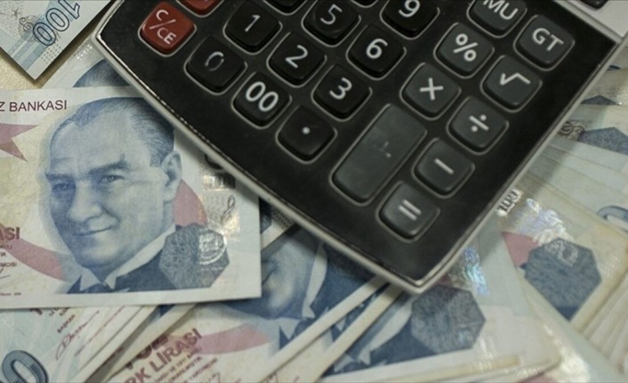 Milyonlarca kişi bunu bekliyor: Emekli ve memur zammı ne kadar olacak? İşte zam oranları ve yeni maaşlar!