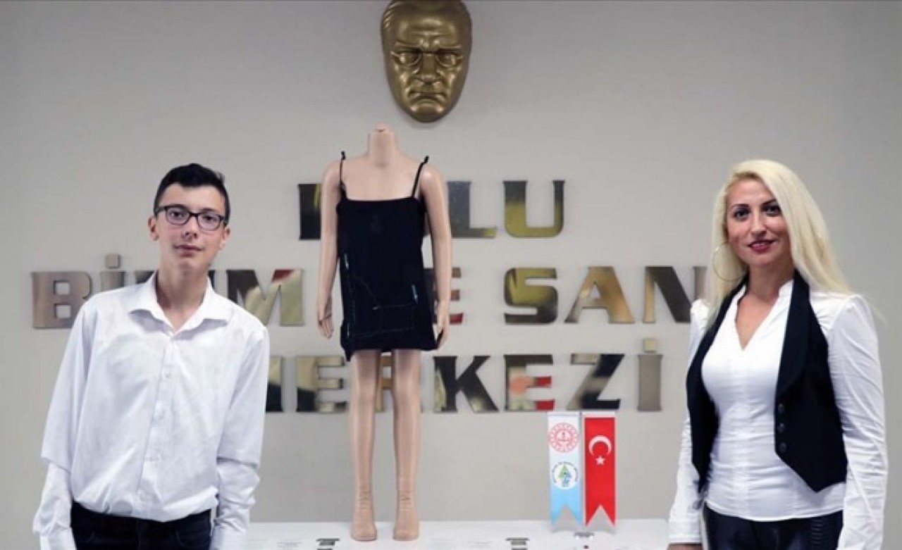 Şiddeti önlemek isteyen öğrenci 'giyilebilir darbe sensörü' geliştirdi