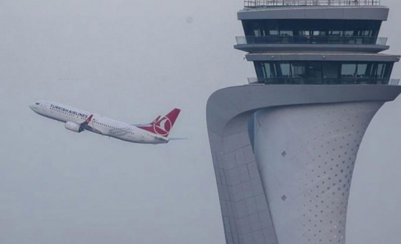 THY'den açıklama: Fırtına nedeniyle 6 uçak İstanbul'a inemedi!