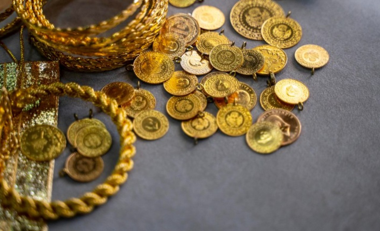 Uzman isimlerden önemli tavsiye: Bu fiyattan altın ve dolar alınır mı?