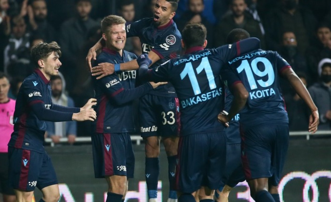 Altay-Trabzonspor: Kuzeyden gelen kral vurdu!