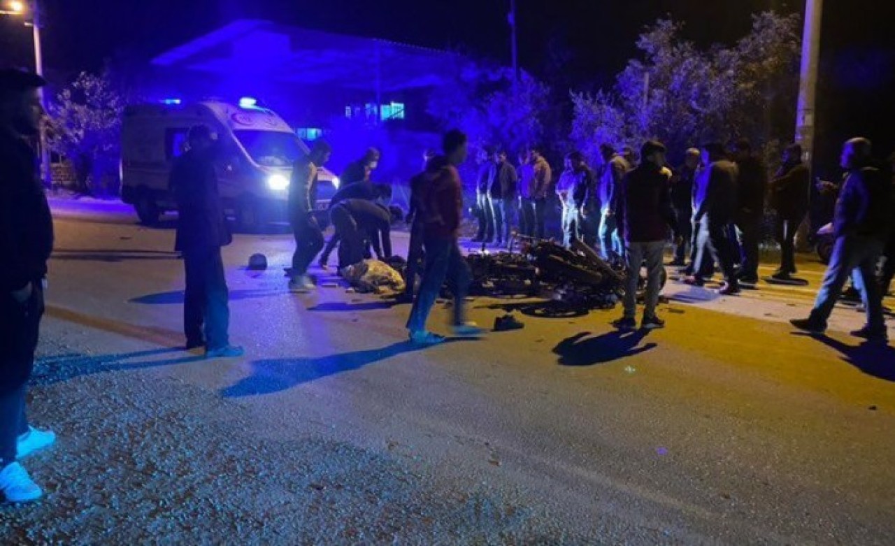 Antalya'da 2 motosiklet çarpıştı: Mehmet Can Karaca ve Mustafa Arslan öldü