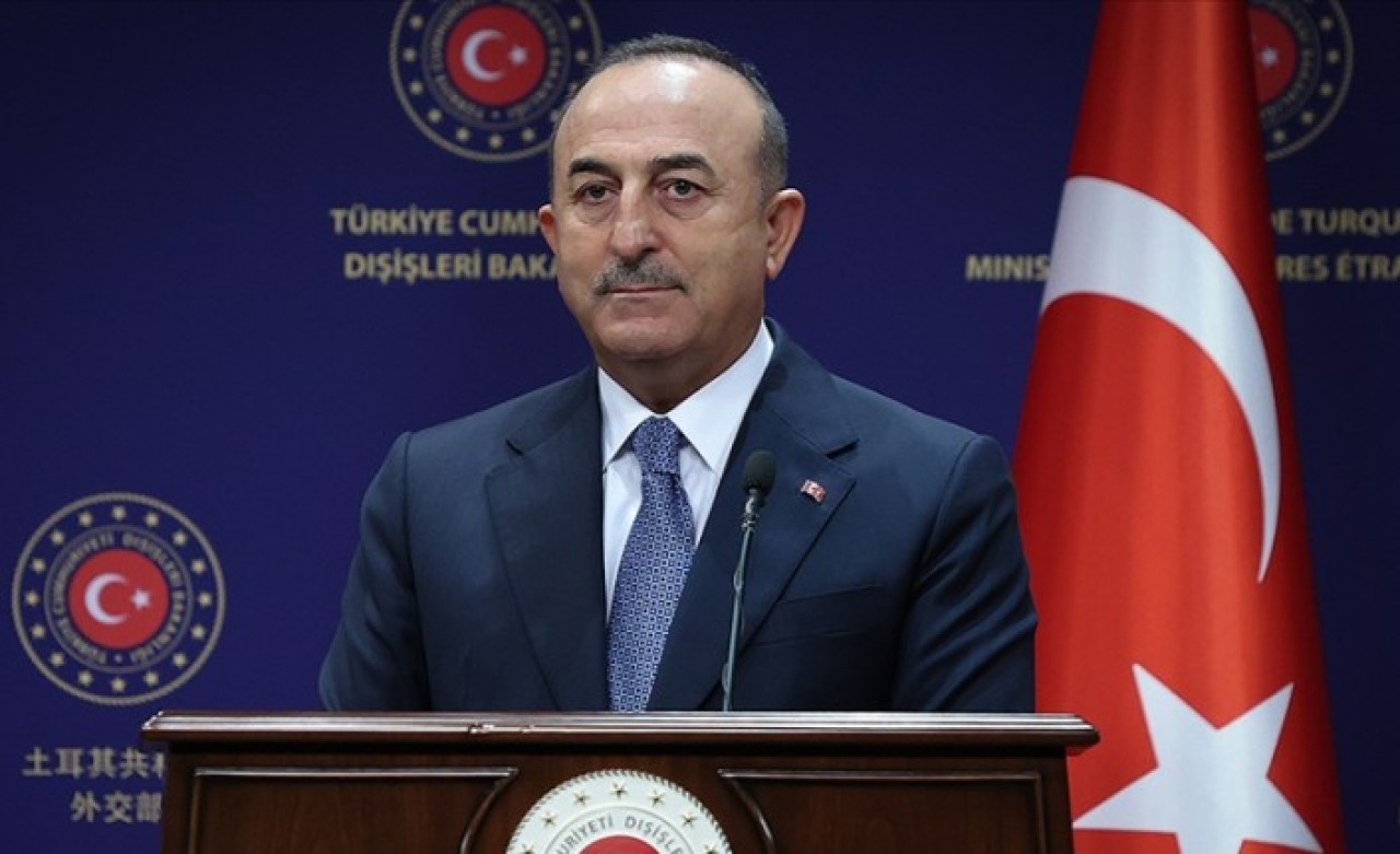 Bakan Çavuşoğlu'ndan Rusya ve Ukrayna'ya sükunet çağrısı