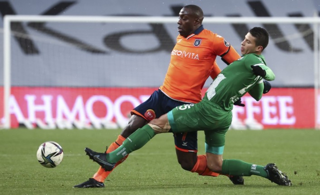 Başakşehir-Giresunspor: 4 gollü maç,  yükseliş sürüyor 