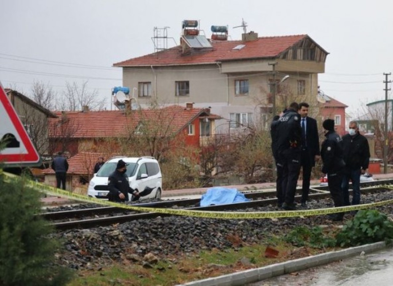 Burdur'da 20 günde bir geçen tren çarptı: Serpil Erçömek öldü