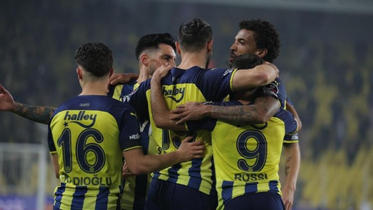 Fenerbahçe,  Çaykur Rize'ye coştu: Rekor kırdı!