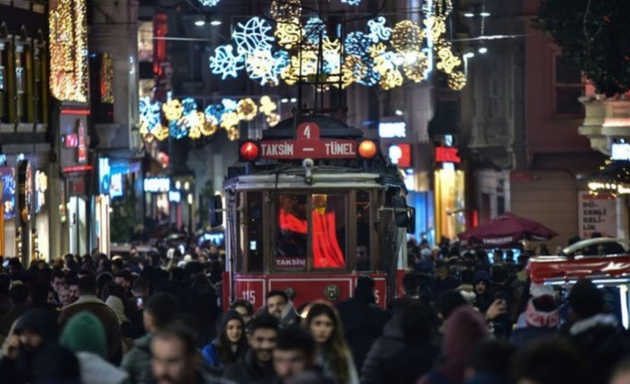 İçişleri Bakanlığı'ndan yılbaşı ile ilgili flaş karar: 81 ile genelge gönderildi