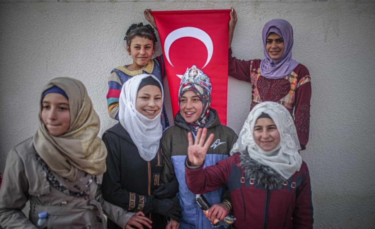 İnsan Vakfı'nın İdlib'de açtığı okulda iç savaş mağduru 900 öğrenci eğitim görecek