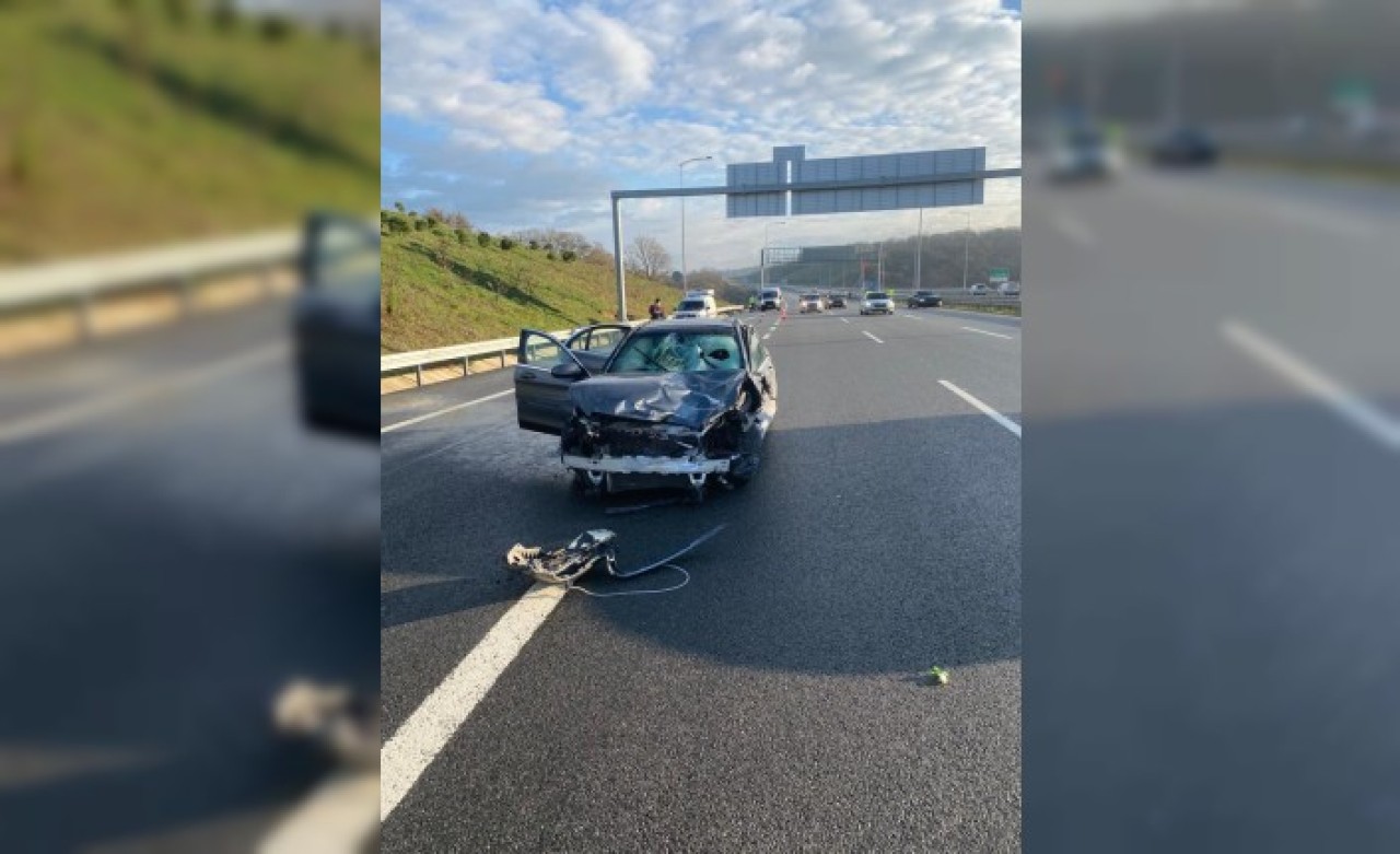 İstanbul-İzmir otoyolunda kaza: Tarık Zarif Kalabaş ve Erdoğan Saim öldü,  Ceyhun Akyelen ile Meliha Meryem Nacar yaralı