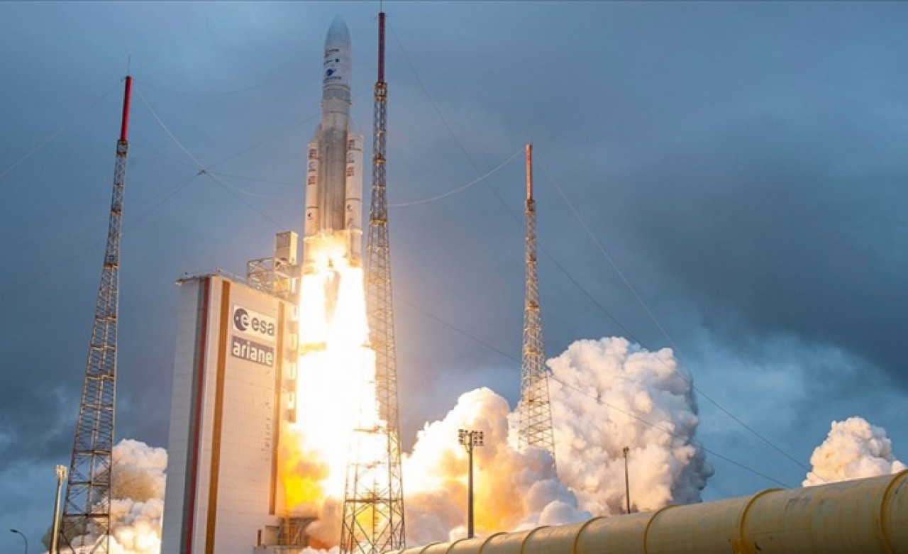 'James Webb'i uzaya fırlatan füzenin motorları Türk profesörün laboratuvarında geliştirildi