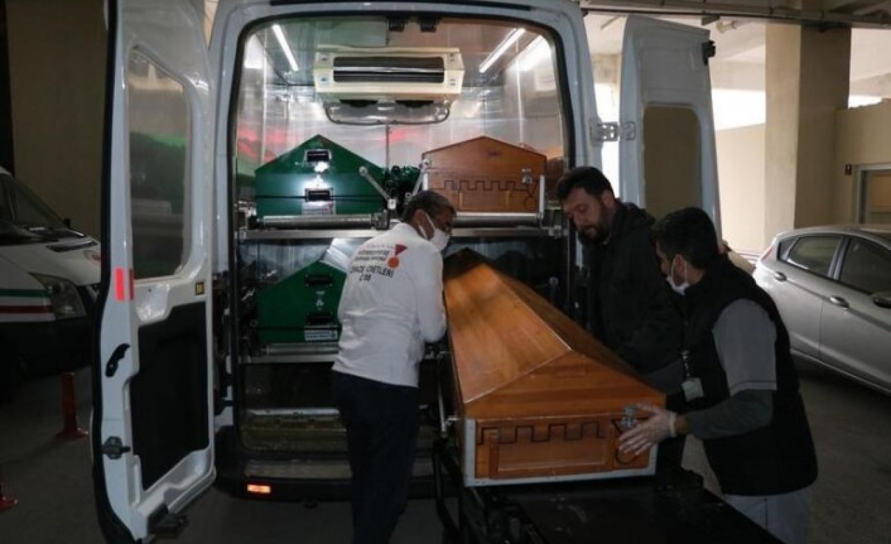 Kahramanmaraş'ta sahte içkiden Şahin Büyüksakallı,  Abdullah Çam,  Ali Kalaycı ve Aytekin Karagenç öldü