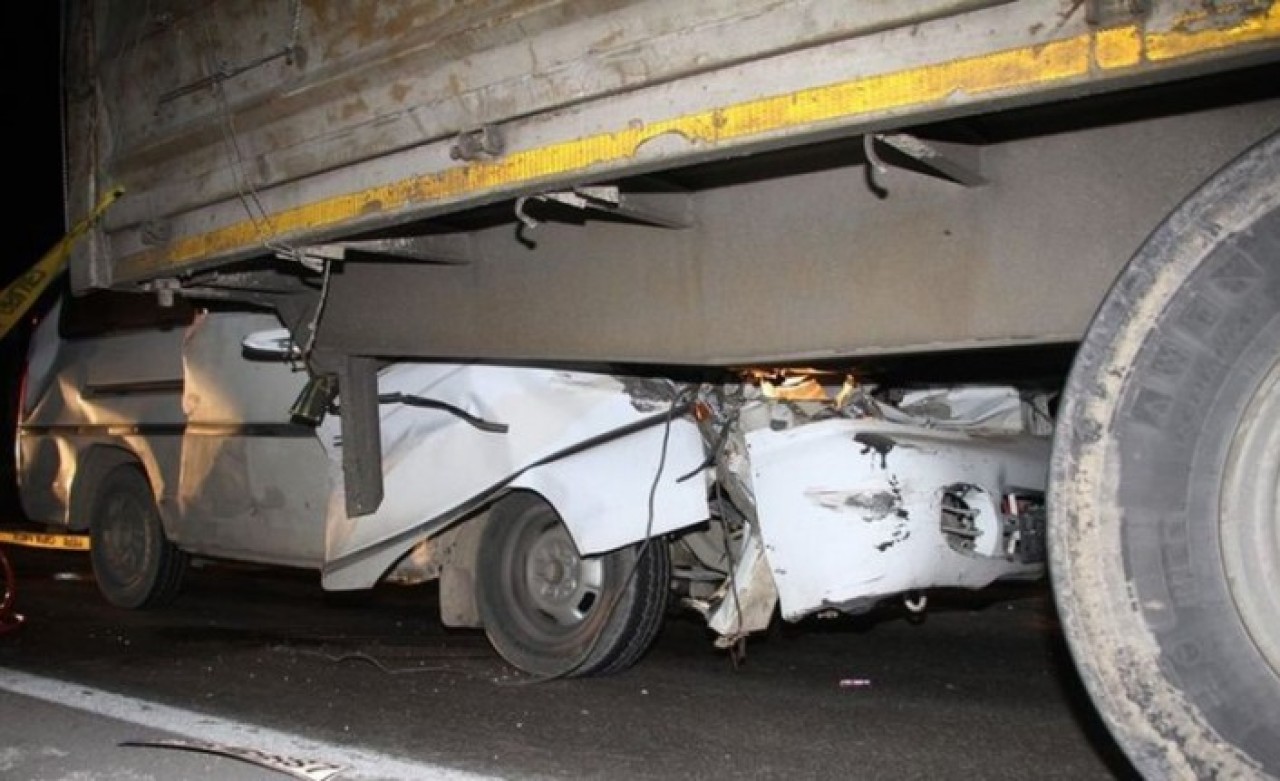 Manisa'da feci kaza: Uğur Atalan ve Erbin Aktaş öldü