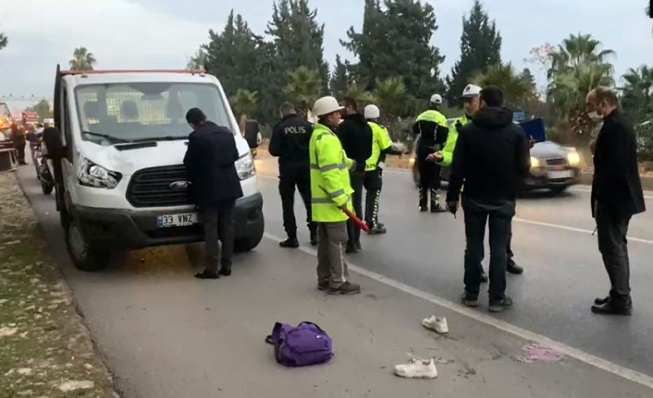 Mersin'de araç çarptı: Liseli Nefise Buruk öldü