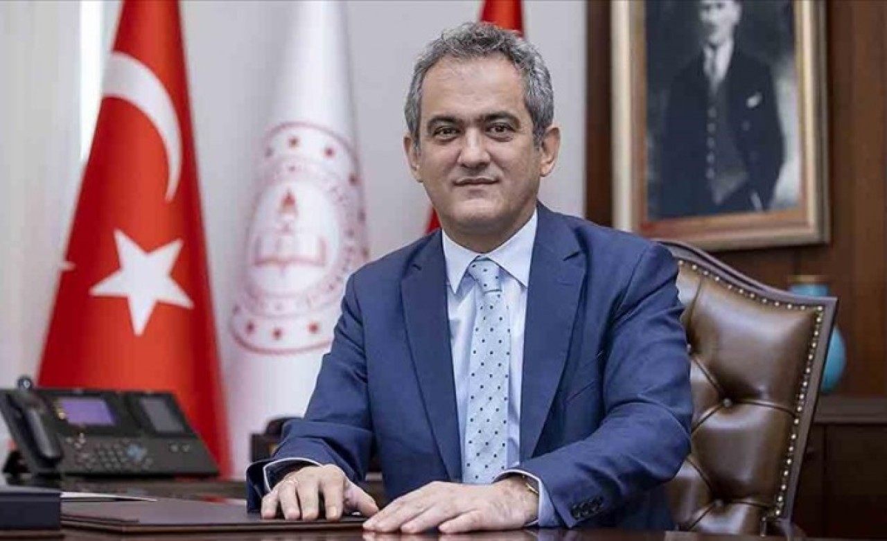 Milli Eğitim Bakanı Özer açıkladı: Okullarda yeni dönem başlıyor!