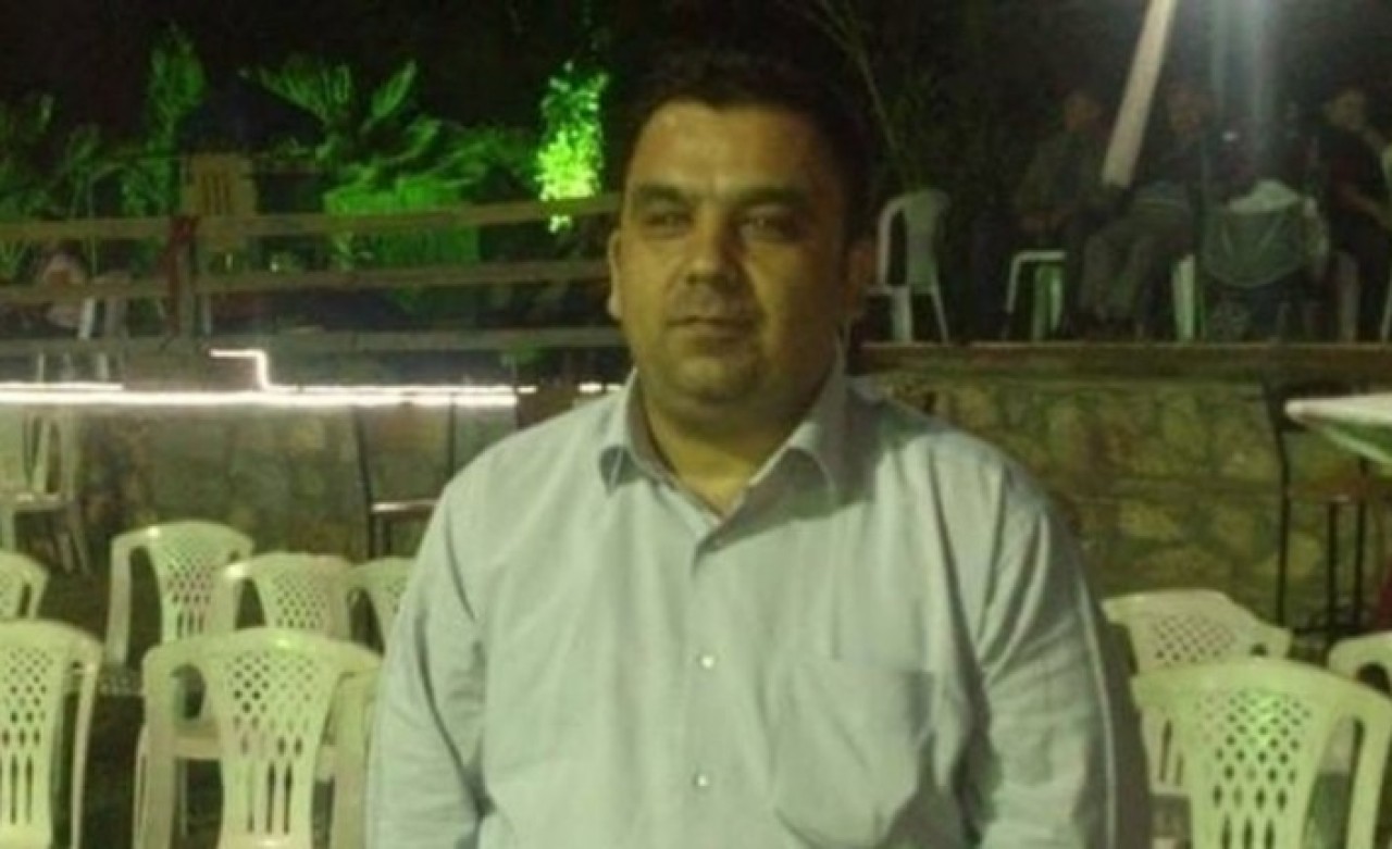 Muğla'da halı sahada fenalaşan Fikri Akkaya öldü