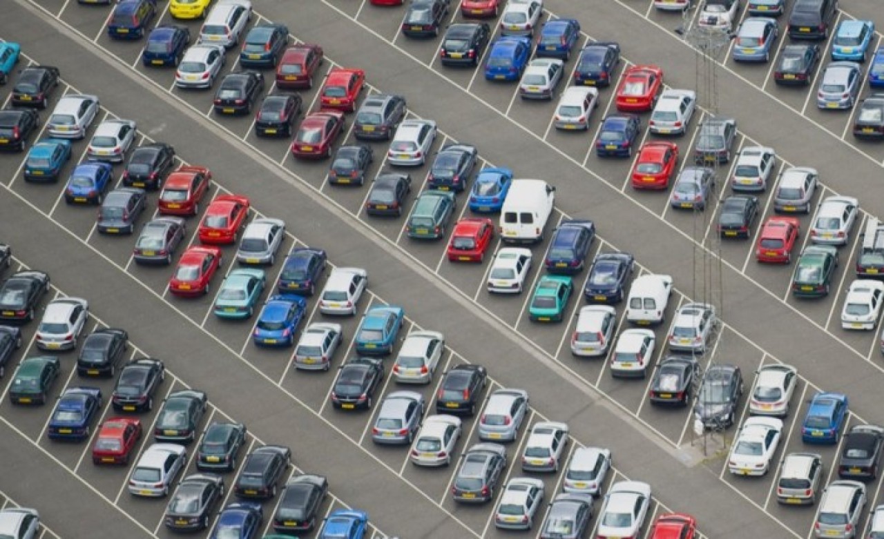 Piyasalarda ikinci el hareketlendi! Otomobil fiyatları düşecek mi?