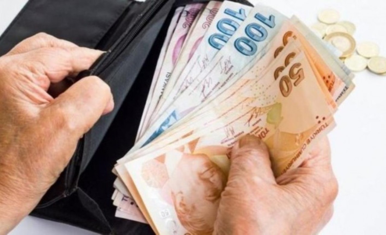 Rakam kulislerden sızdı: Emekliye yapılacağı iddia edilen zam belli oldu!