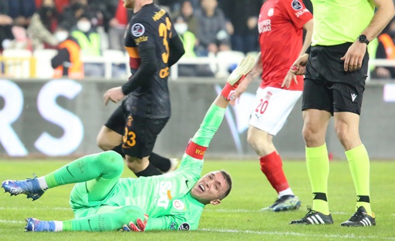 Sakatlanan Muslera'nın durumu ile ilgili Selçuk İnan'dan açıklama