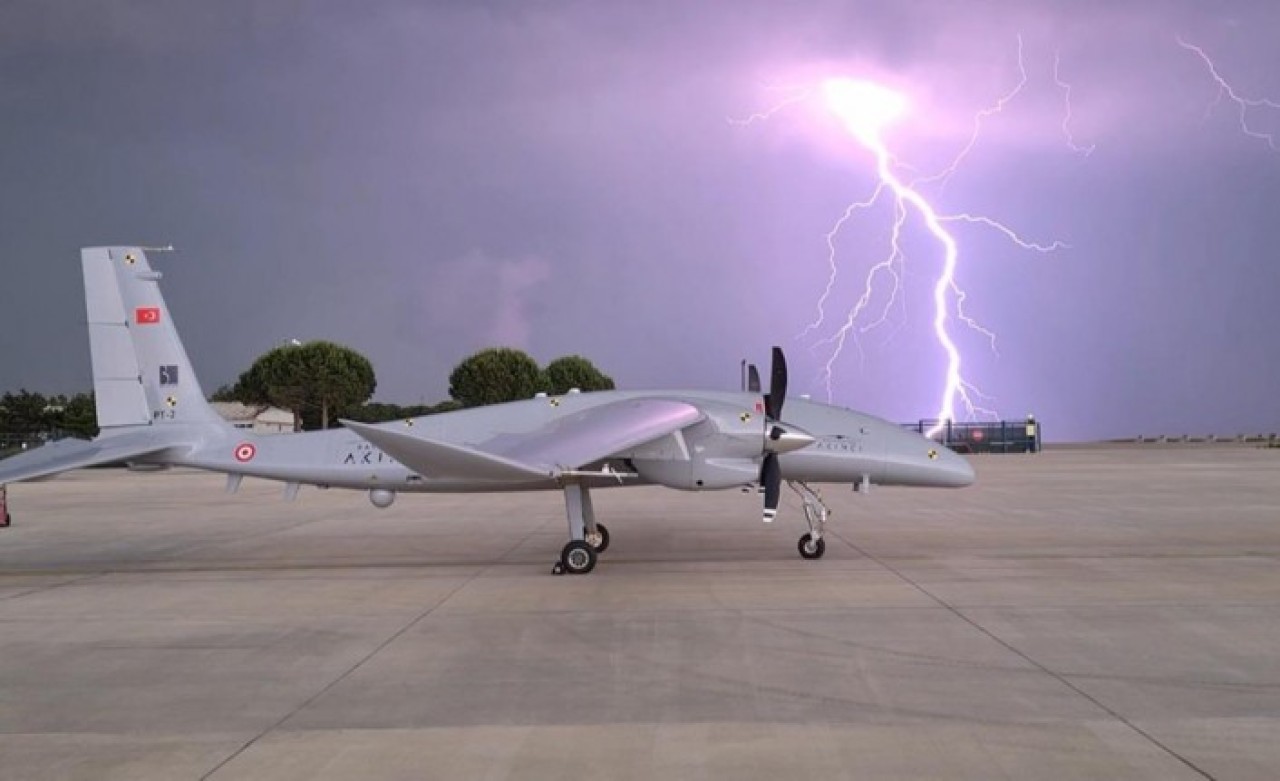 AKINCI TİHA’nın ilk ihracat sözleşmesi imzalandı!