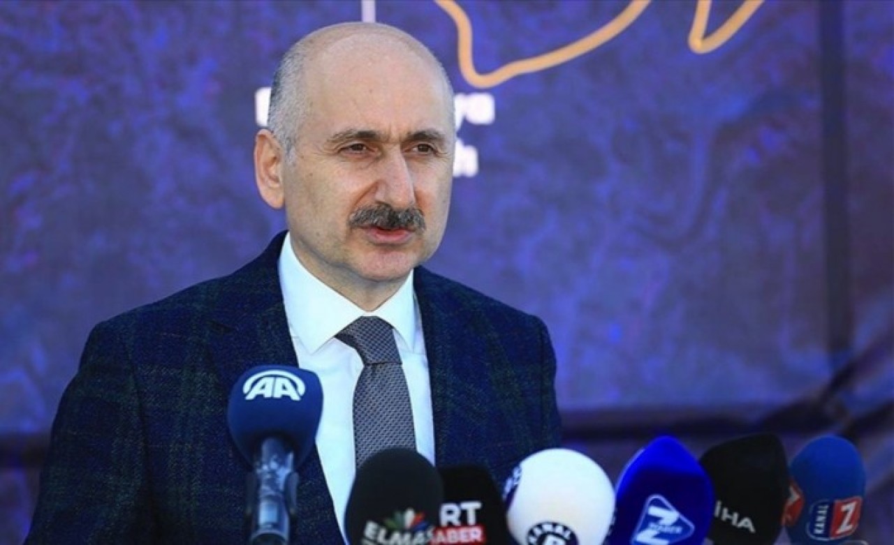 Bakan Karaismailoğlu'ndan İmamoğlu'na:Konuşmakla olmaz,  icraat göstermeli