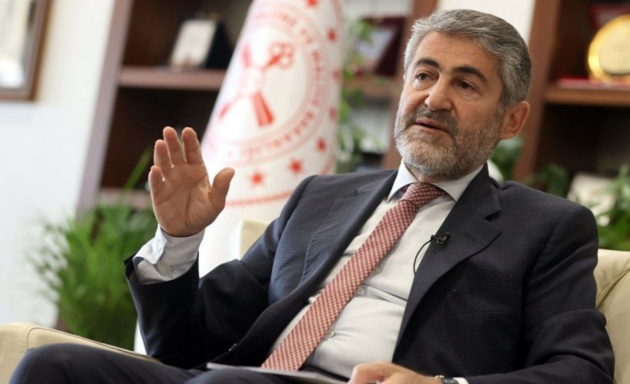 Bakan Nebati dolar için tarih verdi: 'Keskin bir düşüş yaşanacak'