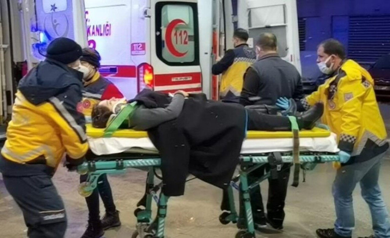 Bozcaada Kaymakamı Bahar Kaya Çelik kaza geçirdi: Eşi Yusuf Çelik'le hastaneye kaldırıldı