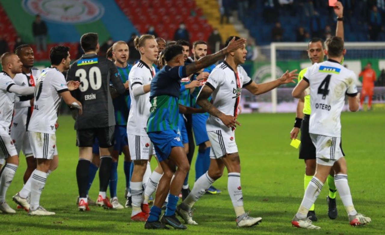 Çaykur Rizespor-Beşiktaş: Gergin maçta 4 gol,  2 kırmızı kart