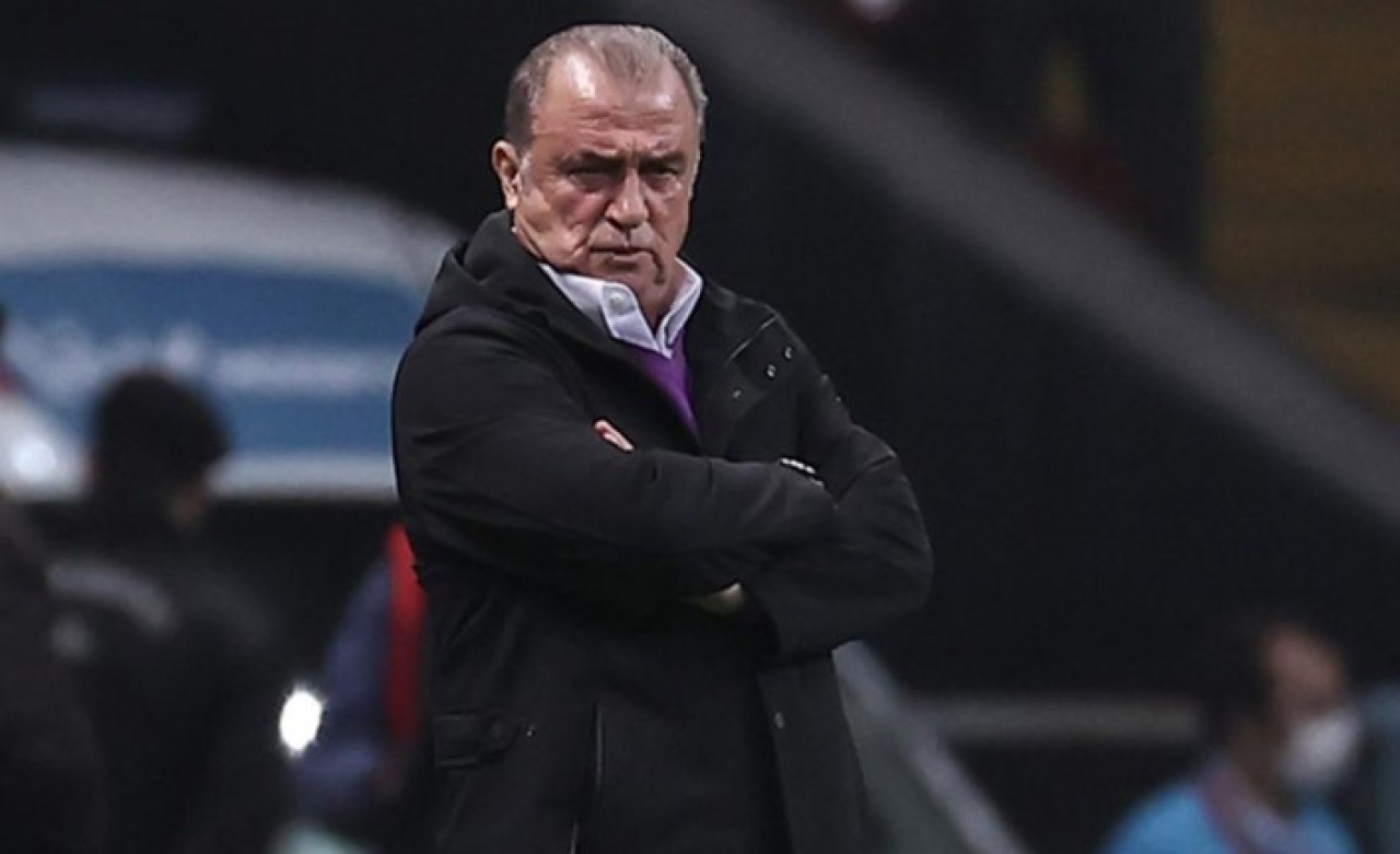 Cezası biten Fatih Terim'e Giresunspor maçında büyük şok! İstifaya çağırdılar