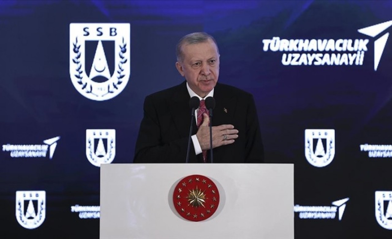 Cumhurbaşkanı Erdoğan'dan flaş açıklama: Geleceğin harp ortamına da ülkemizi hazırlıyoruz