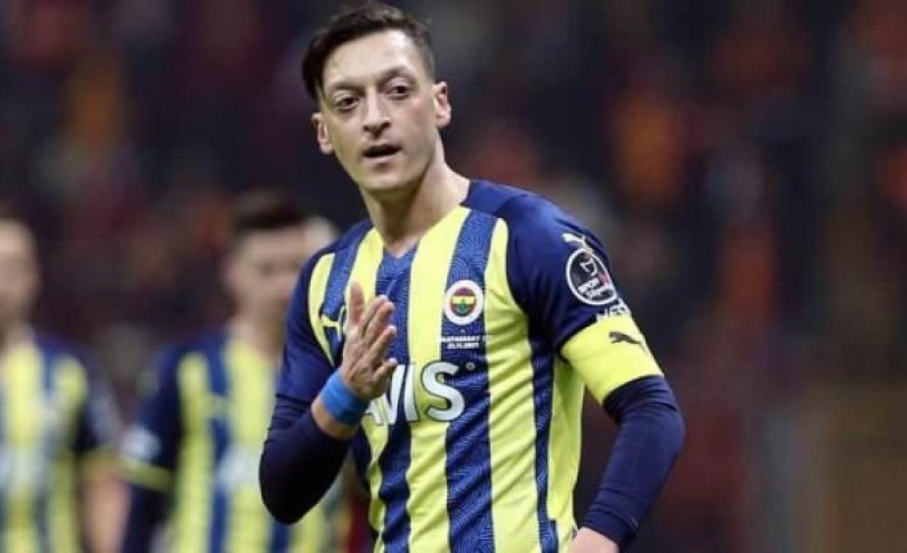 Fenerbahçe'de Mesut Özil depremi! Yeni takımı bile belli