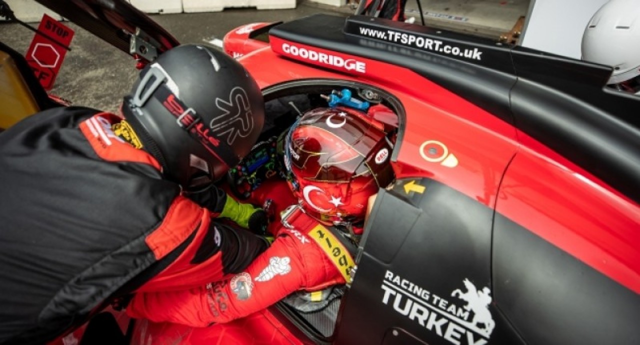 Formula pilotları Cem Bölükbaşı ile Salih Yoluç aynı yarışta kaza yaptı