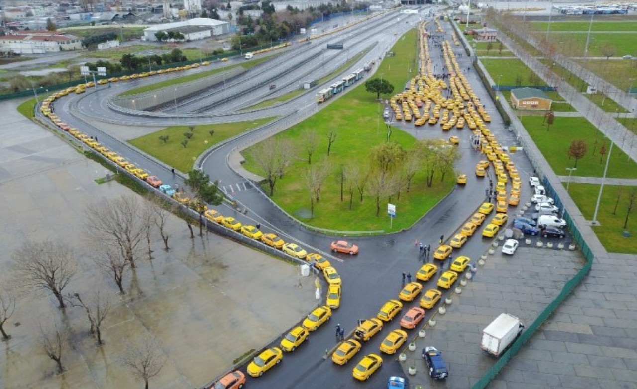 İstanbul'da bugün kimse taksi beklemesin!