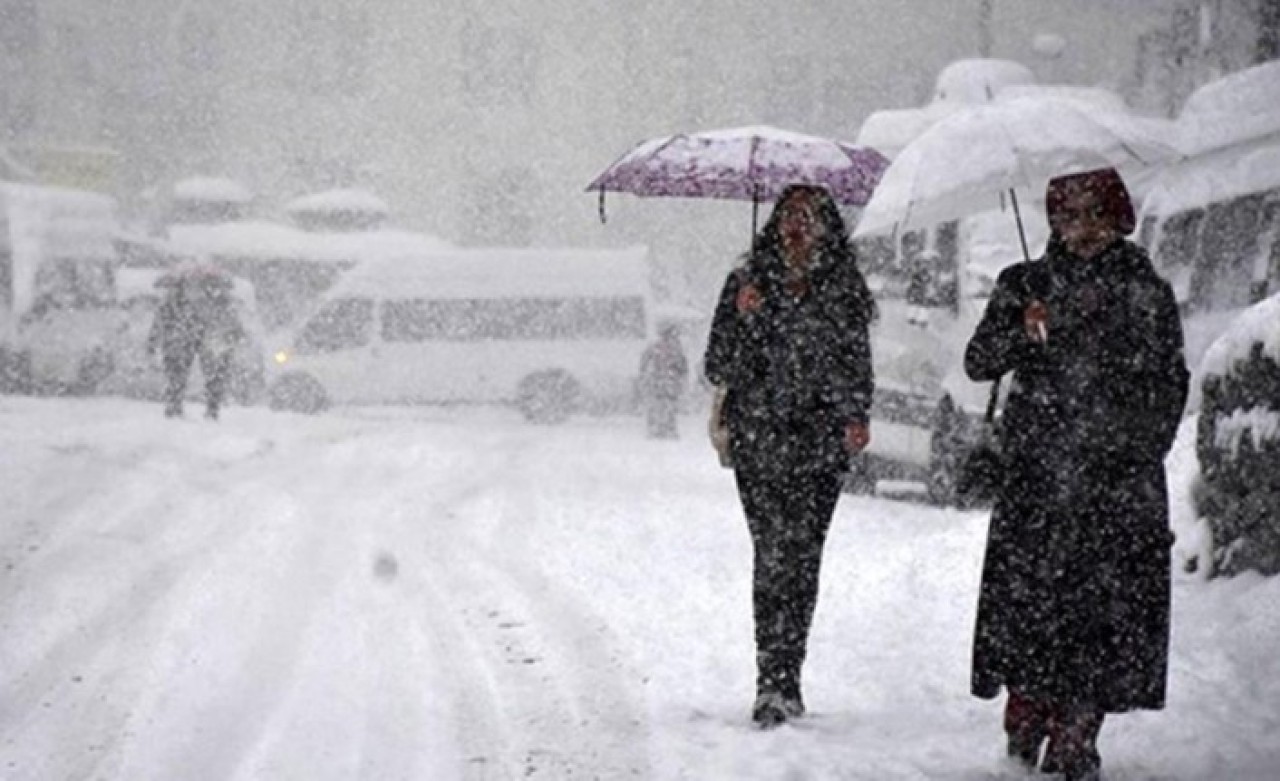 Meteoroloji'den bu illerde yaşayanlara uyarı üstüne uyarı: Kar,  yağmur,  fırtına!