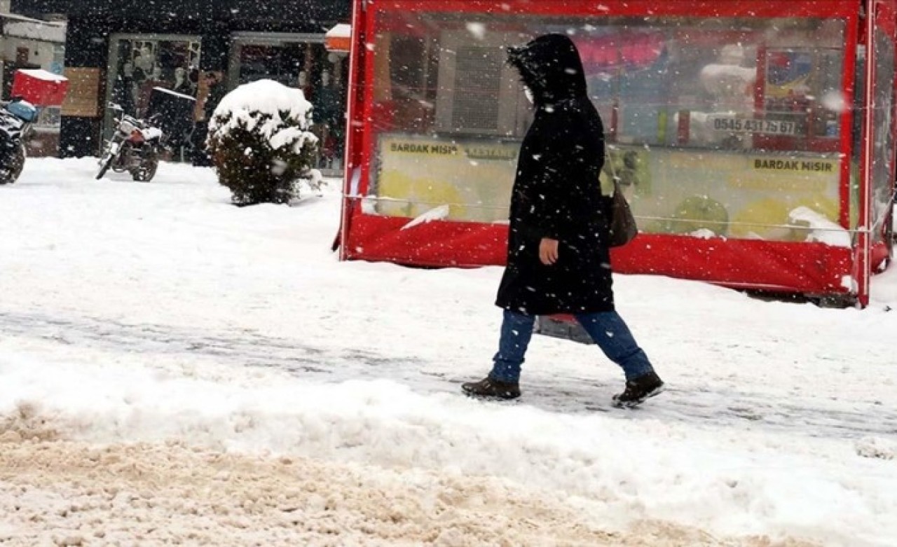 Meteoroloji'den kuvvetli kar yağışı uyarısı: Bu illerde yaşayanlar dikkat!