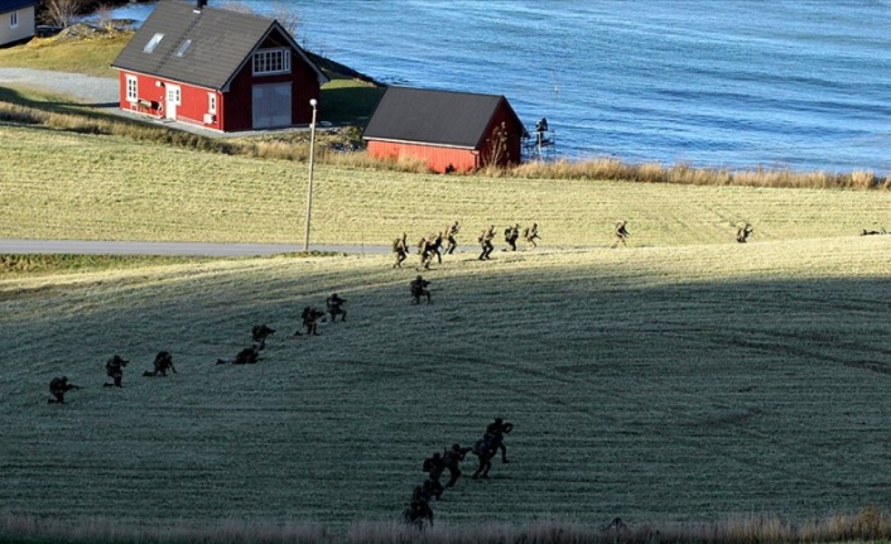 Norveç'te tedarik krizi! Askerlerin terhis olurken iç çamaşırlarını birliklerine bırakması istendi